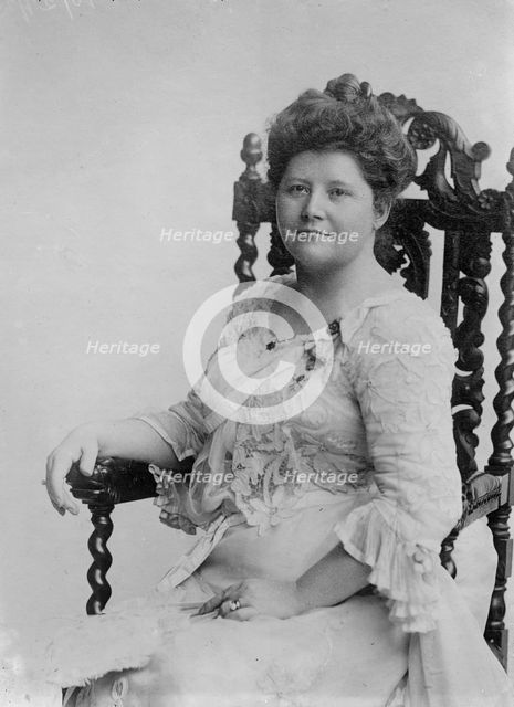 Mrs. C.W. Fairbanks, 1913. Creator: Bain News Service.