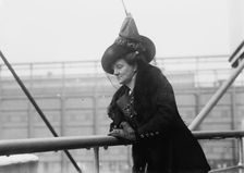 Mrs. Curtis Guild, between c1910 and c1915. Creator: Bain News Service