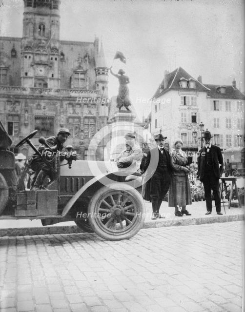 Mrs. Cecile Sartoris in Compiegne, between c1915 and c1920. Creator: Bain News Service.
