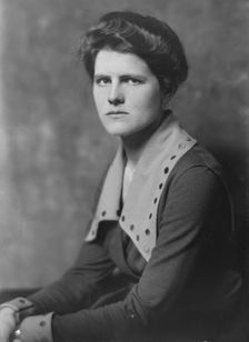 Mrs. Charles R. Brothwell, (Mrs. C.C. Hotchkiss), portrait photograph, 1918 Apr. 18. Creator: Arnold Genthe