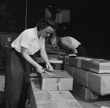 Mrs. Dorothy Bell and Miss Ida Hicks, employed at the American..., New Britain, Connecticut, 1943. Creator: Gordon Parks