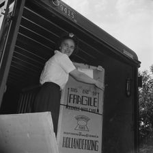 Mrs. Dorothy Bell, Irish-German descent, twenty-seven years old..., New Britain, Connecticut, 1943. Creator: Gordon Parks