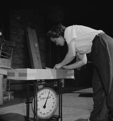 Mrs. Dorothy Bell, Irish-German descent, twenty-seven years old..., New Britain, Connecticut, 1943. Creator: Gordon Parks