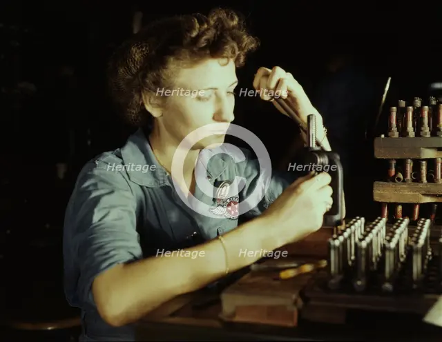 Mrs. Doris Duke, who is 26 and a mother of one child, Corpus Christi, Texas, 1942. Creator: Howard Hollem.
