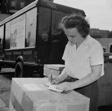 Mrs. Dorthy Bell, Irish-German descent, twenty-seven years old..., New Britain, Connecticut, 1943. Creator: Gordon Parks