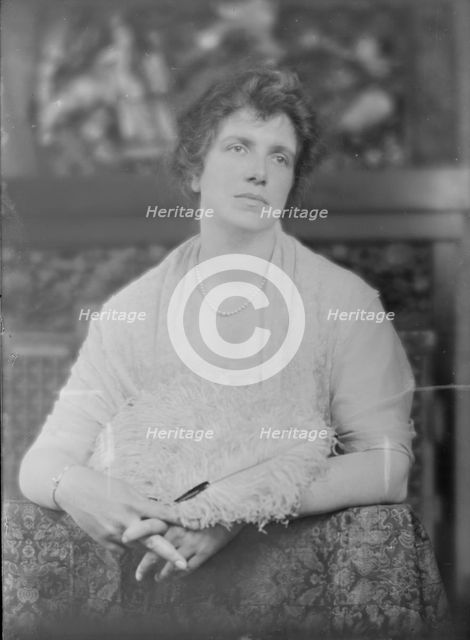 Mrs. E.C. Brown, portrait photograph, 1918 July 2. Creator: Arnold Genthe.