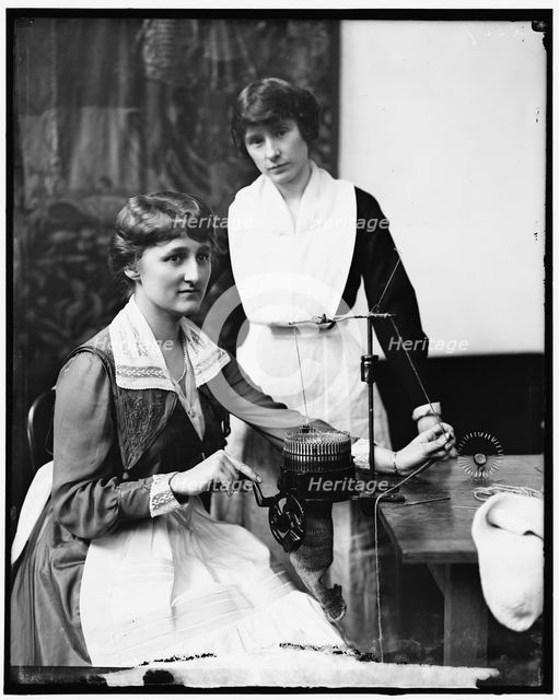 Mrs. E. Seawell & Mrs. H. Rogers, between 1910 and 1920. Creator: Harris & Ewing.