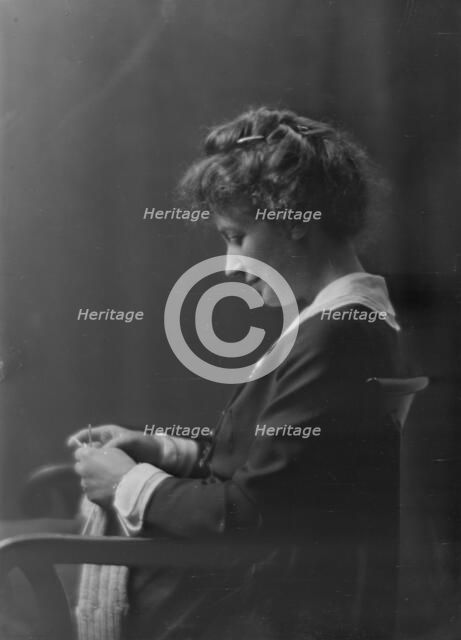 Mrs. E. Terry Smith, (Miss Ethel Walker), portrait photograph, 1918 Oct. 9. Creator: Arnold Genthe.