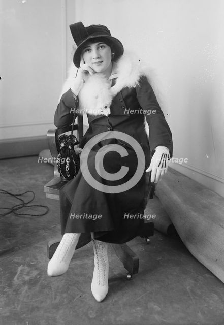 Mrs. Earl Carroll, between c1915 and c1920. Creator: Bain News Service.