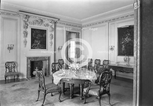 Mrs. Edwin Gould, residence at 936 5th Ave., New York City, 1942. Creator: Gottscho-Schleisner, Inc.