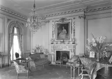 Mrs. Edwin Gould, residence at 936 5th Ave., New York City, 1942. Creator: Gottscho-Schleisner, Inc
