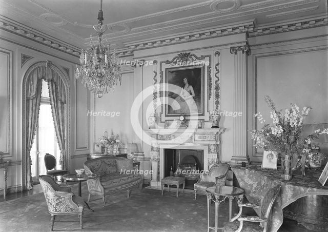Mrs. Edwin Gould, residence at 936 5th Ave., New York City, 1942. Creator: Gottscho-Schleisner, Inc.