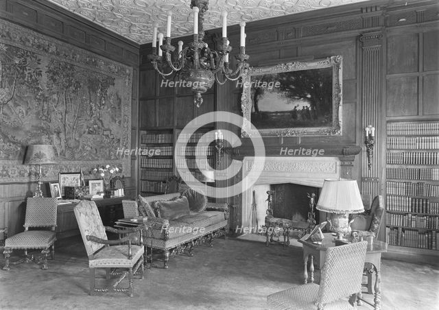 Mrs. Edwin Gould, residence at 936 5th Ave., New York City, 1942. Creator: Gottscho-Schleisner, Inc.