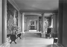Mrs. Edwin Gould, residence at 936 5th Ave., New York City, 1942. Creator: Gottscho-Schleisner, Inc