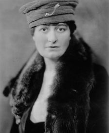 Mrs. Fletcher Dobyns, between c1915 and c1920. Creator: Bain News Service