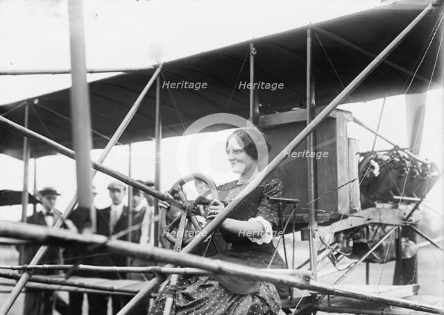 Mrs. G. Curtiss, c1910. Creator: Bain News Service.