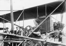 Mrs. G. Curtiss, c1910. Creator: Bain News Service