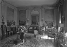 Mrs. George H. Warren, residence at 924 5th Ave., New York City, 1935. Creator: Gottscho-Schleisner, Inc
