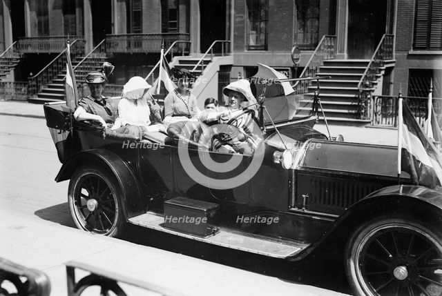 Mrs. H.S. Blatch & associates, between c1910 and c1915. Creator: Bain News Service.