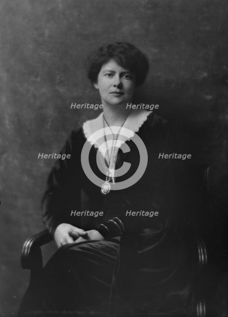 Mrs. H.W. Sage, portrait photograph, 1918 Jan. 12. Creator: Arnold Genthe.