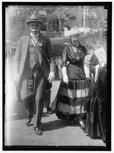 Mrs. Hugh L. Scott with Colonel Thompson, between 1910 and 1917. Creator: Harris & Ewing