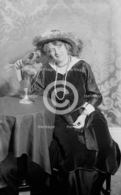 Mrs. Henry Hill, "Little Miss Muffet", pet, between c1910 and c1915. Creator: Bain News Service.