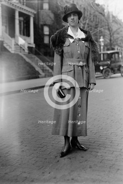 Mrs. Henry T. Bull, 1918. Creator: Harris & Ewing.