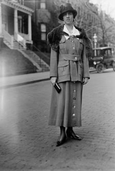Mrs. Henry T. Bull, 1918. Creator: Harris & Ewing