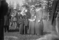 Mrs. H.K. Vingut -- Mrs. Henry Bell -- Mrs. Gillmore, between c1910 and c1915. Creator: Bain News Service