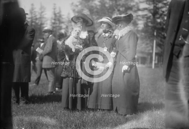 Mrs. H.K. Vingut -- Mrs. Henry Bell -- Mrs. Gillmore, between c1910 and c1915. Creator: Bain News Service.