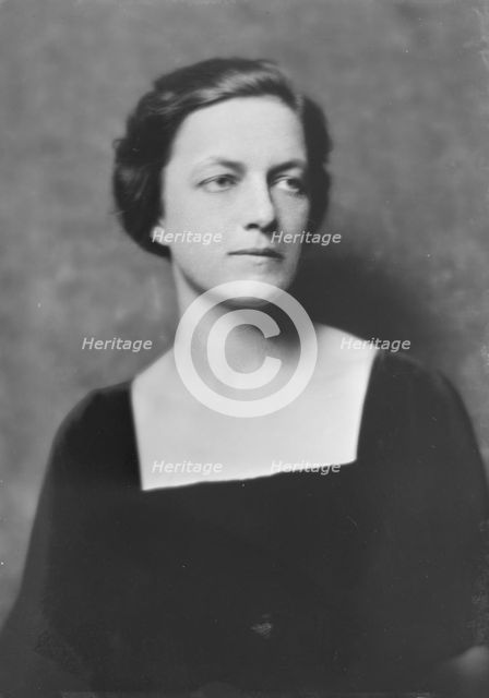 Mrs. Howard D. Sturgis, portrait photograph, 1917 Nov. 19. Creator: Arnold Genthe.
