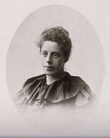 Mrs Isaac Roberts, née Dorothea Klumpke, Doctor ès Sciences from the University of Paris, first... Creator: Unknown
