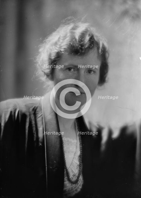 Mrs. J.E. Thompson, portrait photograph, 1919 May 29. Creator: Arnold Genthe.