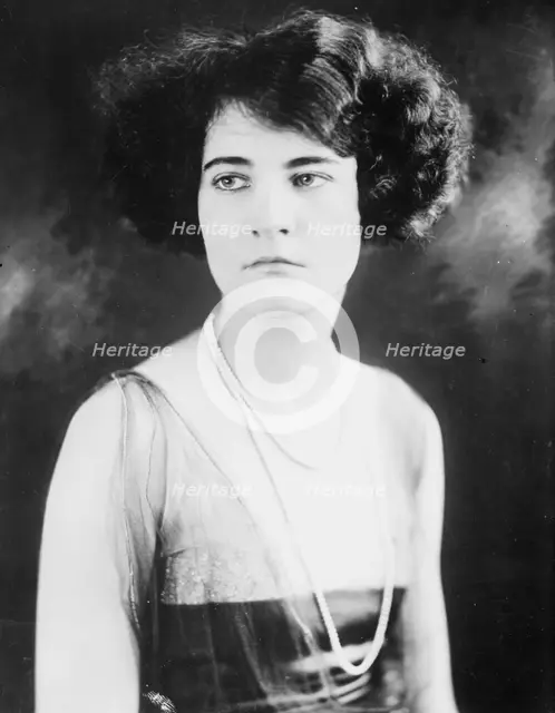 Mrs. J. St. C. Chaqueneau, between c1915 and c1920. Creator: Bain News Service.