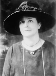 Mrs. Jas. Lees Laidlaw, between c1915 and c1920. Creator: Bain News Service