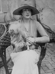 Mrs. Jay O'Brien, between c1915 and c1920. Creator: Bain News Service