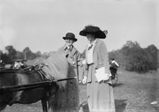 Mrs. Jenks and Miss Dora Voight, between c1910 and c1915. Creator: Bain News Service