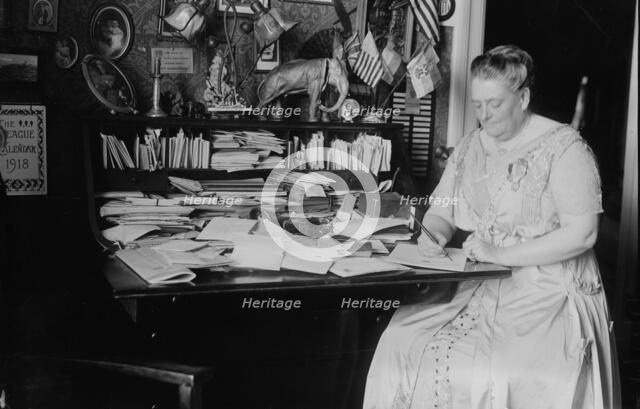 Mrs. J.F. Yawger, between c1915 and c1920. Creator: Bain News Service.