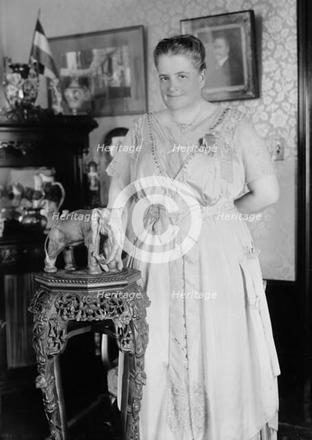 Mrs. J.F. Yawger, between c1915 and c1920. Creator: Bain News Service.