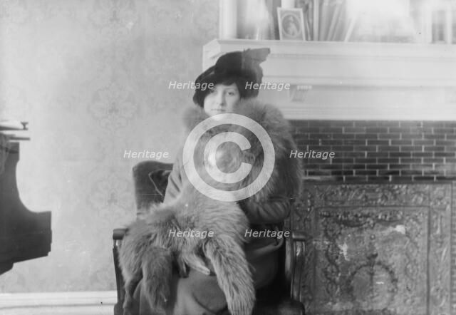 Mrs. J.L. DeSaulles, between c1910 and c1915. Creator: Bain News Service.