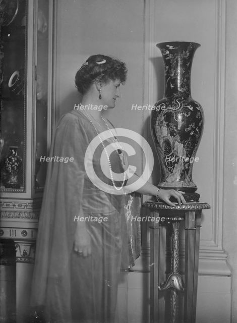 Mrs. John D. Rockefeller, portrait photograph, 1919 Mar. 18. Creator: Arnold Genthe.