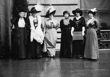 Mrs. J.S. Crosby, Mrs. Cullop, Mrs. S. Ayers, Mrs. Linthicum, Mrs. R.L. Henry, and Miss..., (1912?). Creator: Bain News Service