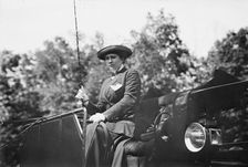 Mrs. J.S. Walsh, Plainfield [in buggy], between c1910 and c1915. Creator: Bain News Service