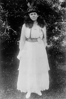 Mrs. Kemp, 1917. Creator: Harris & Ewing