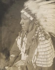 Mrs. Lame Dog, 1905. Creator: Edward Sheriff Curtis