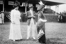 Mrs. Leroy Andrews and Mrs. R.E.L. Mordecai, between c1910 and c1915. Creator: Bain News Service