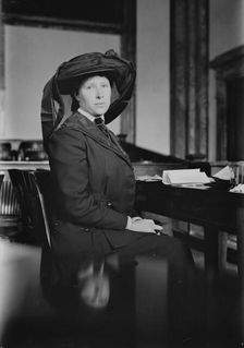 Mrs. Lorlys E. Rogers, between c1915 and c1920. Creator: Bain News Service