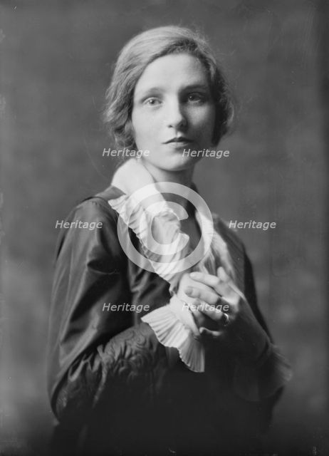 Mrs. Robbins Russell, portrait photograph, 1918 May 17. Creator: Arnold Genthe.