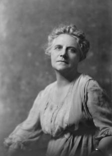 Mrs. Rosa Ingraham, portrait photograph, 1919 Aug. 4. Creator: Arnold Genthe