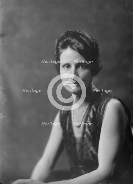 Mrs. Stehr, portrait photograph, 1919 Apr. 18. Creator: Arnold Genthe.